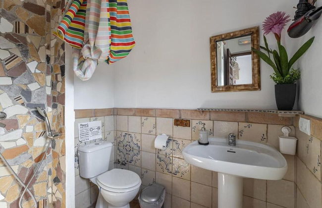 Sayalonga Villa Retreat With 7 Bedrooms - Photo 11