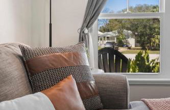 5 Minutes to Beach and Downtown Fire pit Grill - Foto 4