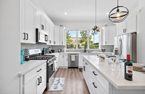 Cozy Home Near MedCenter, Uptown, & Downtown - Foto 7