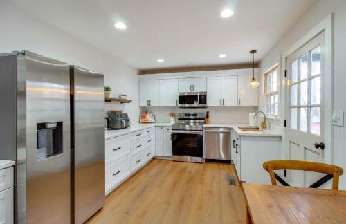 2 Mi to Tims Ford Lake! Cozy Cottage with Fireplace - Foto 7