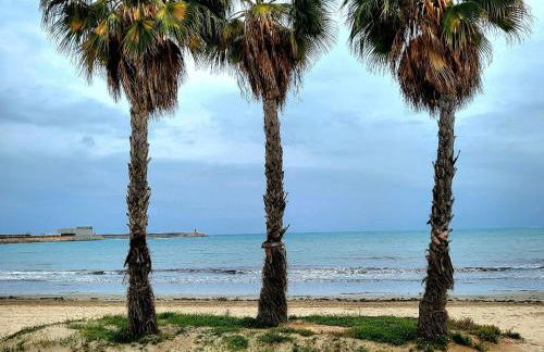 Apartamento Antonio with sea view,Torrevieja,50 m from Playa Acequion plus swimming pool - Foto 17