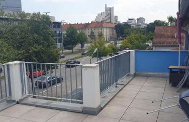 Cozy central APARTMENT Leopoldstrasse -3,5 rooms with sauna and garden - Foto 25