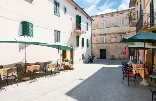 Belvilla by OYO Large Farmhouse With Pool - Foto 18