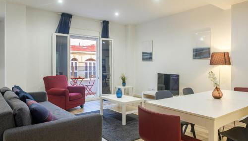 Apartment With Super Comfortable Beds - Photo 2