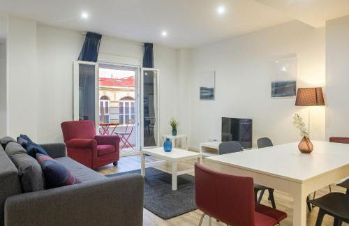 Apartment With Super Comfortable Beds - Photo 2