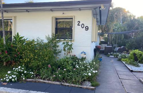 Cozy private studio 2 blocks from Pompano Beach - Photo 21