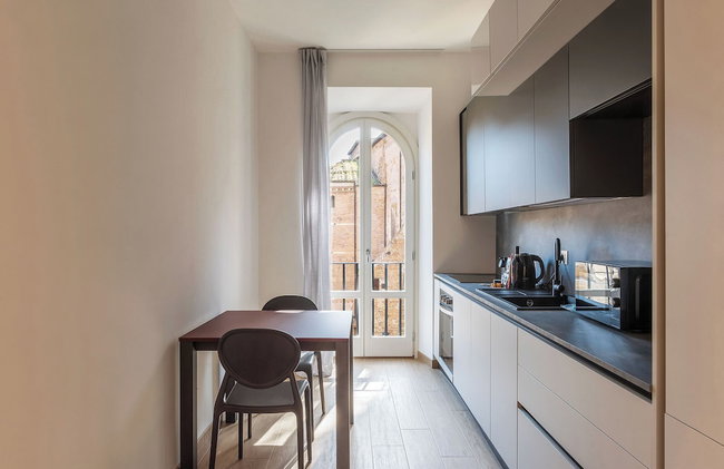 JOIVY Exclusive 2-Bedroom Villa with Private Garden - 5 minutes from the Colosseum - Photo 68