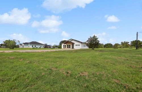 Modern Farmhouse in McDade - Foto 21