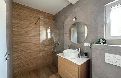 Beachfront house Miamore - 10 m from the sea - Foto 28