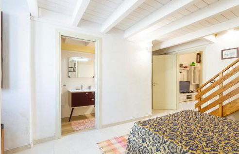 2 Bedroom Amazing Home In Vitigliano - Foto 24