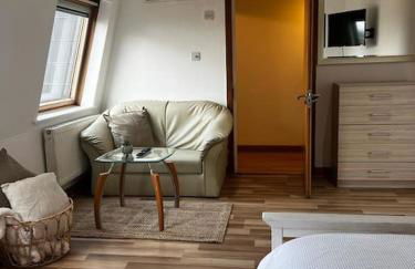 Quirky studio flat selfcontained - Foto 7