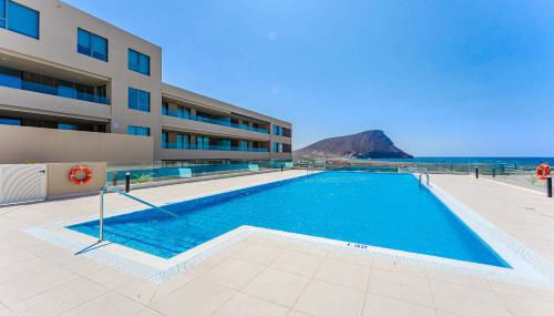 Oceanfront Oasis - Stunning beach view apartment - Foto 3