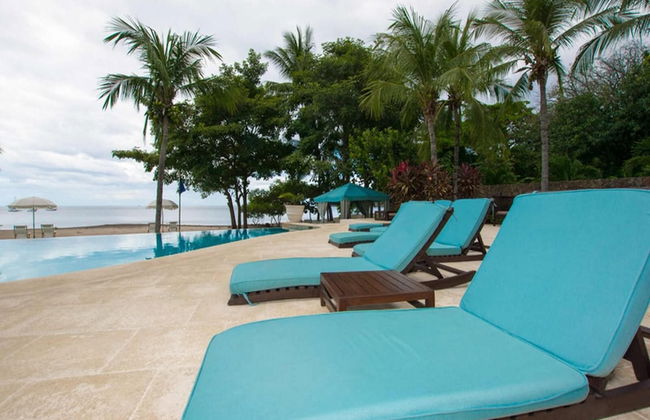 Luxe! Impressively designed 2nd-floor unit in Coco done in red and orange hues - Photo 12