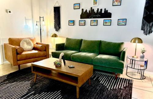 Pristine Full Sized Montrose Apartment Half Block to Menil Museum - Foto 2