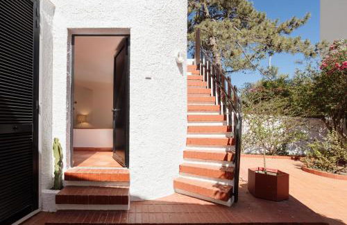 Moradia Tradicional no centro a 100m da Praia - Foto 31