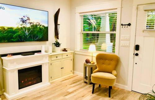 Jacksonville Blue Bungalow Retreat Comfortable 2 Bedroom Haven - Foto 5