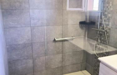 Maison chaleureuse à Ajaccio avec vue sur le jardin - Foto 8