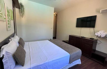 Quarto Elegante - Casa com piscina no Centro - Foto 7