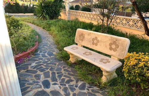 Villa Leo con vistas al mar y piscina privada - Photo 18