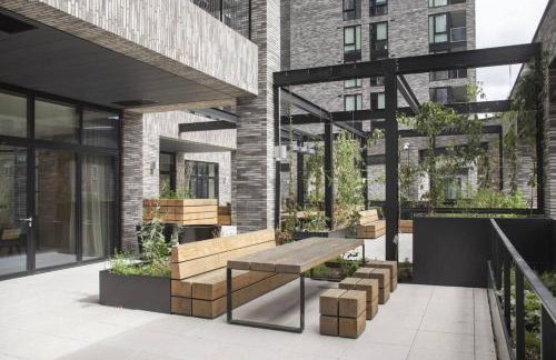 StayCozy Apartments in Kings Cross - Photo 28