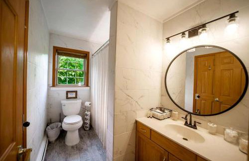 Incredible New York Cabin with a Spa and Movie Theater - Foto 47