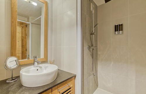 Appartement LE BUET skis aux pieds, piscine & Spa - Foto 15