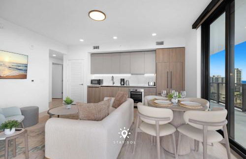 Chic 2BR Apartment Gym & Balcony Views - Foto 30