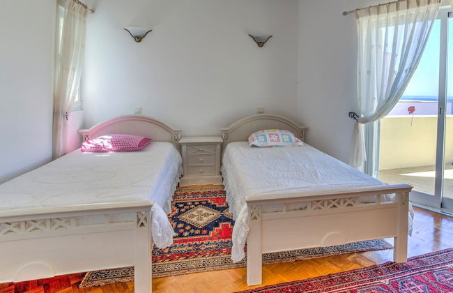 Silver Beautiful 4 Bedroom Vila Just Steps TO TH - Foto 19