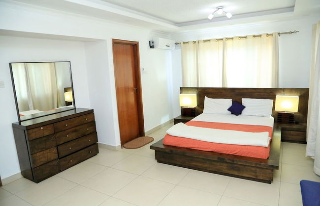 Hillview Apartments - Photo 2