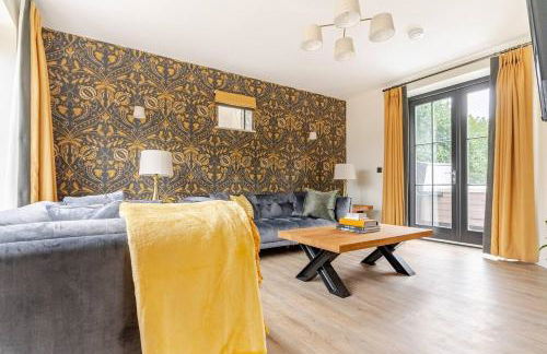 The Old Coach House - Hot Tub - Dorset - Photo 28