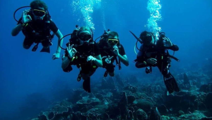 Alunos do curso PADI Open Water