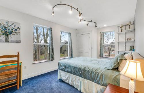 The Artist's Lakeside Hideaway - Foto 31