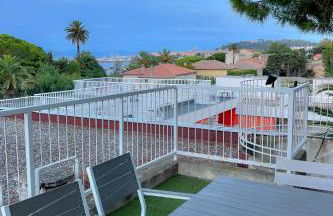 Rooftop with a Seaview - Photo 16