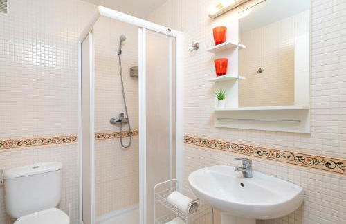 Golfer's quiet flat by Costarentals - Ref 104 - Photo 17