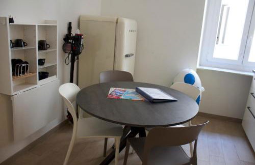 H2ome Principe, 4 camere 2 bagni, AC, vicino alla stazione Principe - Photo 16