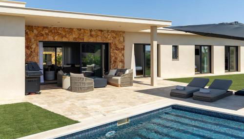 Faro Luxury Home with Heated Pool and Garden - Foto 3