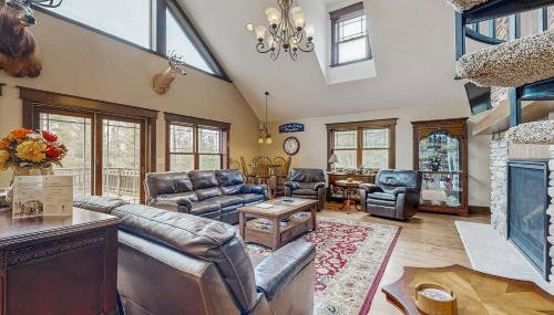 Grand Tomahawk Lodge - Photo 3