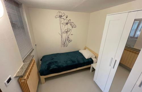 Lakefront Apartment with Panoramic Pool - Foto 18