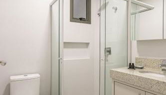 Studio moderno 500m UFSC | TV 42" #CARV05 - Foto 2, towels, Shower