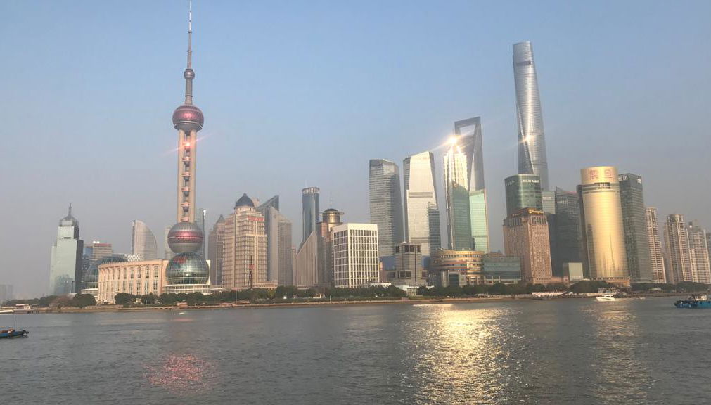 Recorrido privado de medio día por la ciudad y el distrito financiero de Pudong - Foto 1