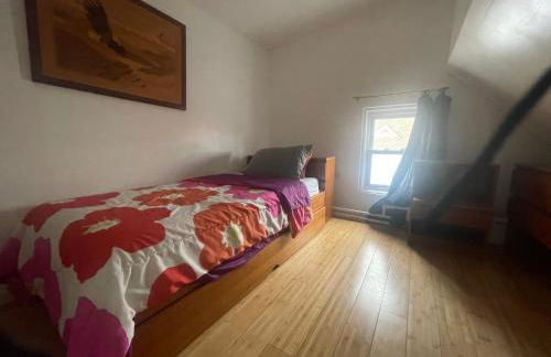 Private Loft 5 min away from LGA - Foto 3