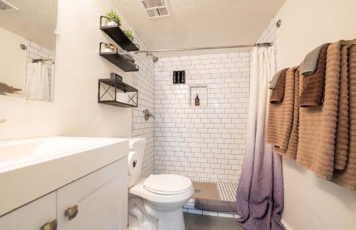 Spring Dream 2BR Apt with Parking in the Heart of DT - Foto 37