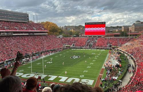 13 mins to Downtown & Stadium - Game Room - Game Day - Foto 8