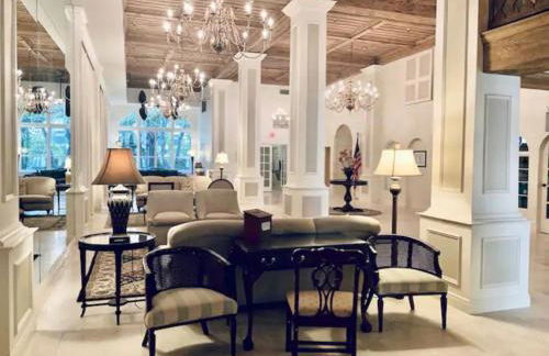 Palm Beach Paradise Walk to Beach Pool WiFi 86" TV WiFi - Foto 41