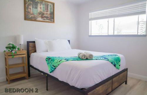 Vegas Hideaway with Jacuzzi & Pool by Strip - Foto 22