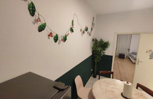 3 Floor XXL House, 7 Rooms, 2 Kitchen, 15 Minutes to Frankfurt, Washing Machine - Foto 30