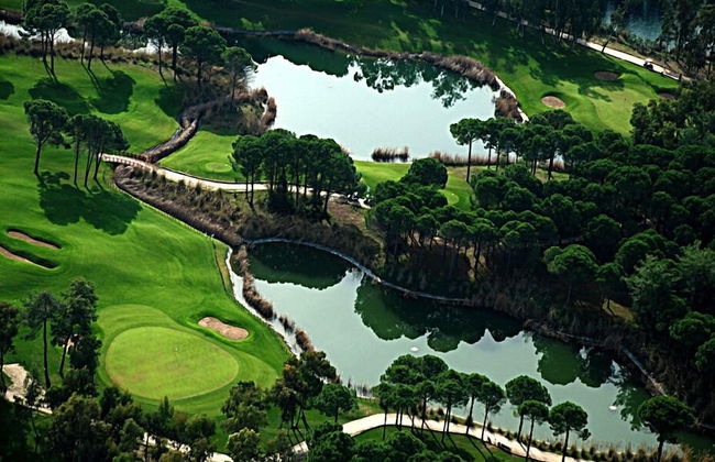 Nirvana Holiday Homes - Foto 41