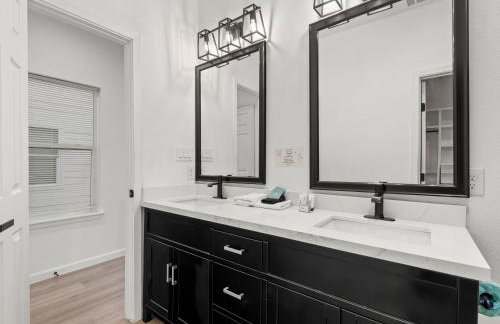 Modern Gem Near Downtown! - Foto 23