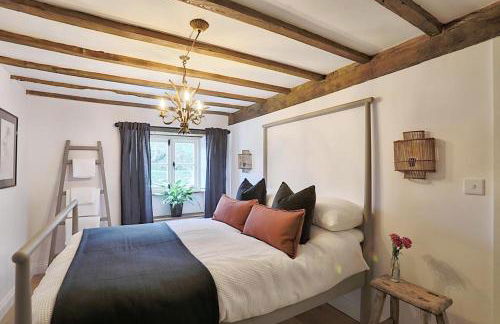 Luxury Cotswold Cottage with hot tub in Stow on the Wold! - Foto 9
