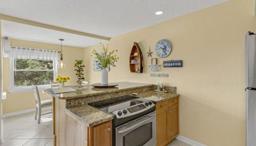 Haven Harbor Getaway - Photo 4